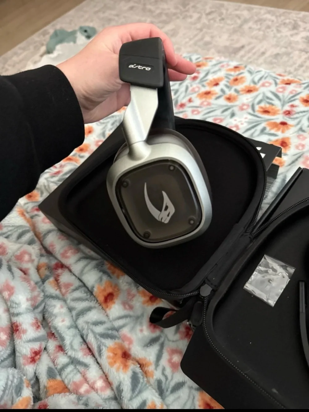 Logitech official mandalorian